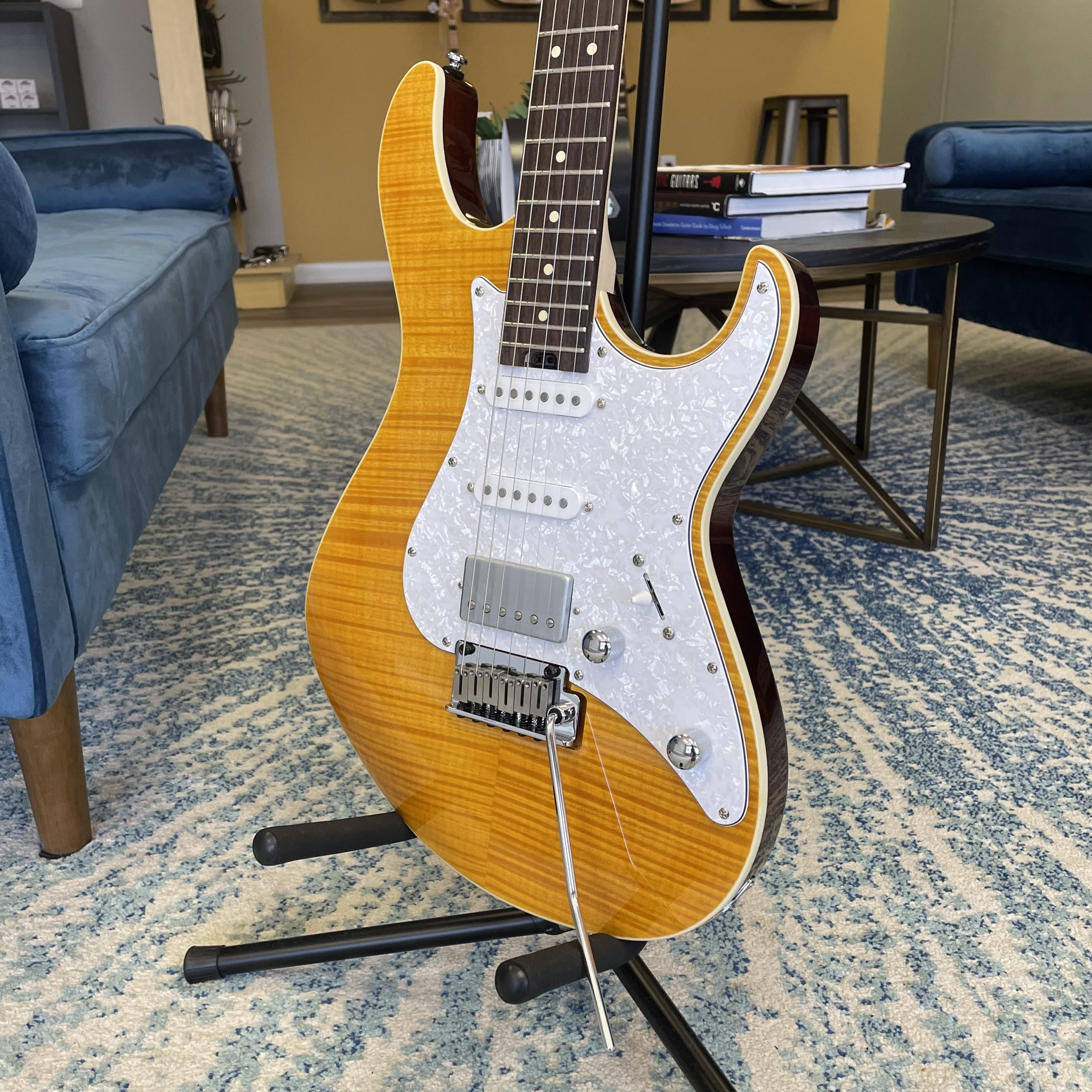 Cort G280 Select in Amber